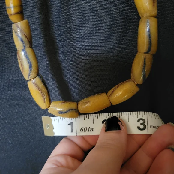 Vintage handmade Krobo glass trade beads, Using recycled-glass techniques - Picture 4 of 16